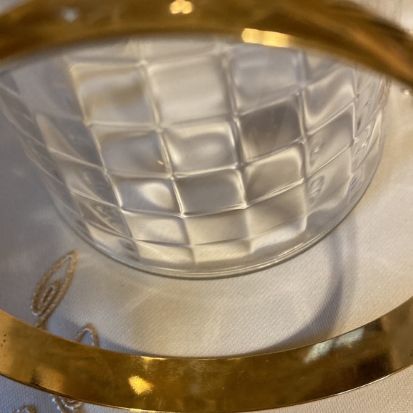 Gold Tone Bangel Bracelet Diamond Cut Leaf Design - Picture 6 of 6